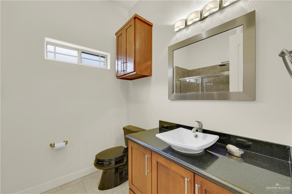 Photo 14 of 3601 Toledo Street