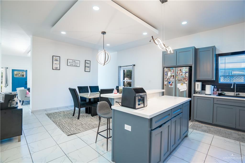 Photo 8 of 502 La Quinta Drive