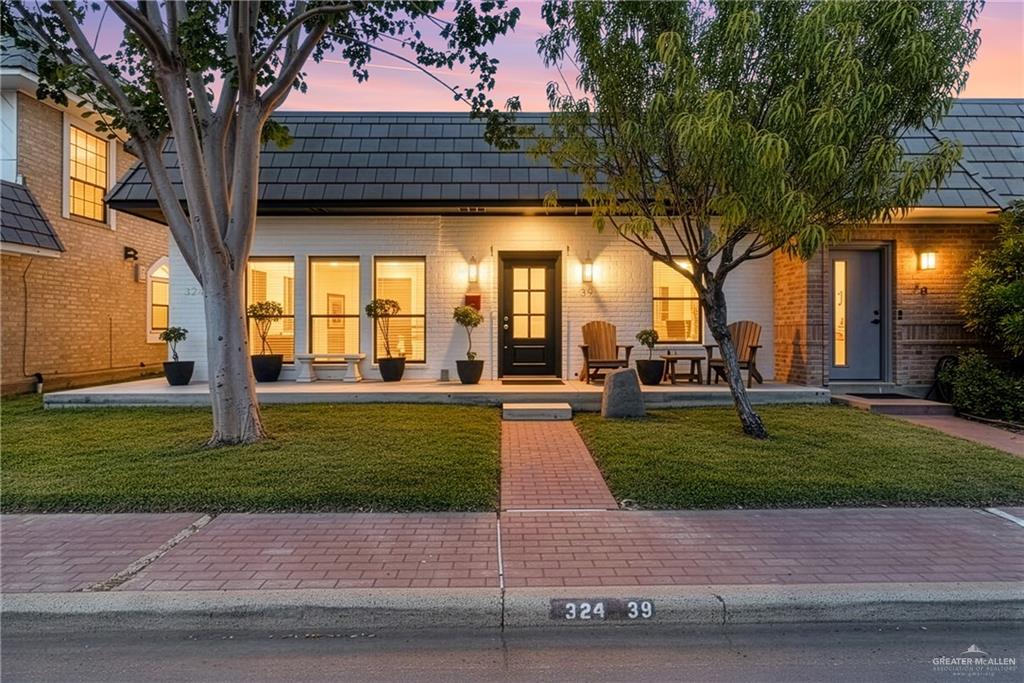 Townhome home at 324 Toronto Avenue #39, McAllen, Texas