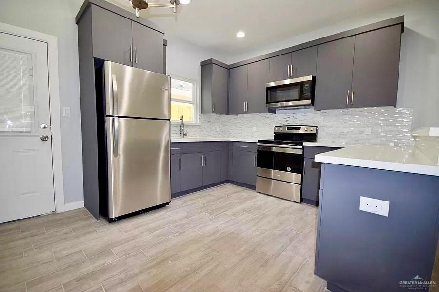 Photo 4 of 1412 Iris Street #2