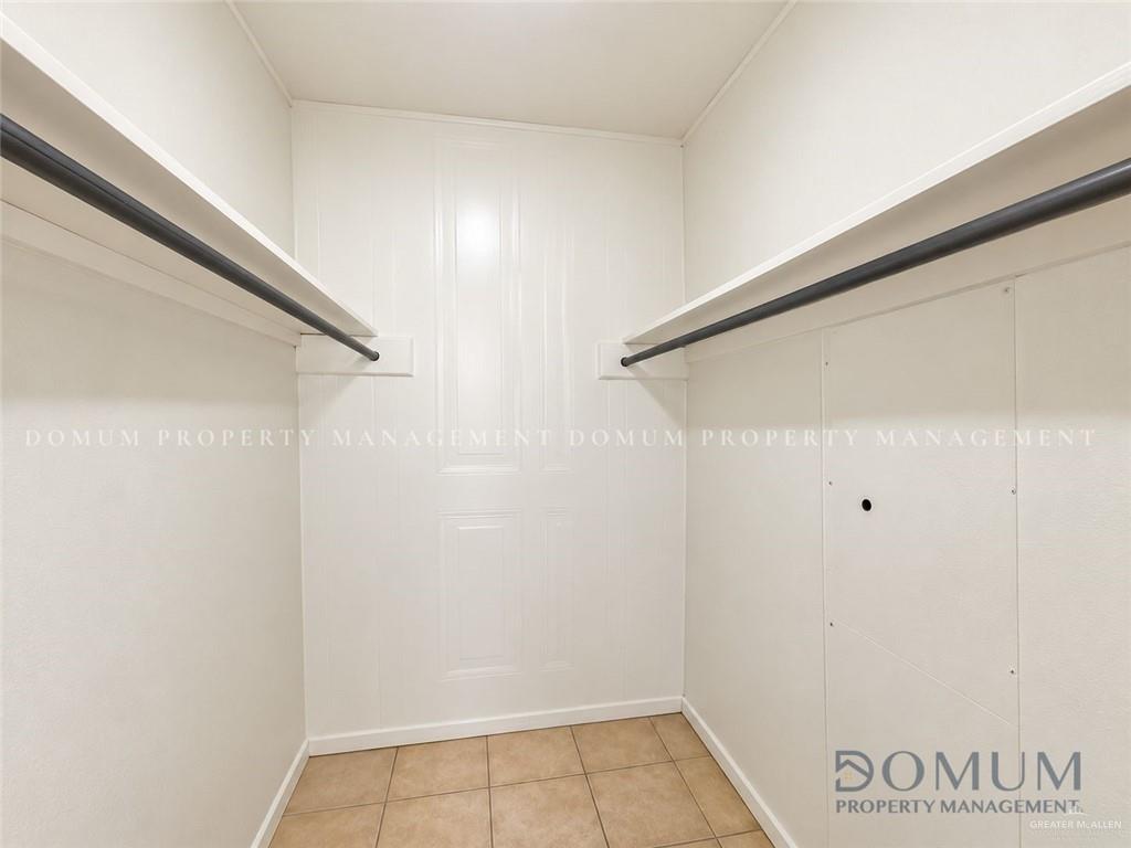 Photo 13 of 1811 Perkins Avenue #9