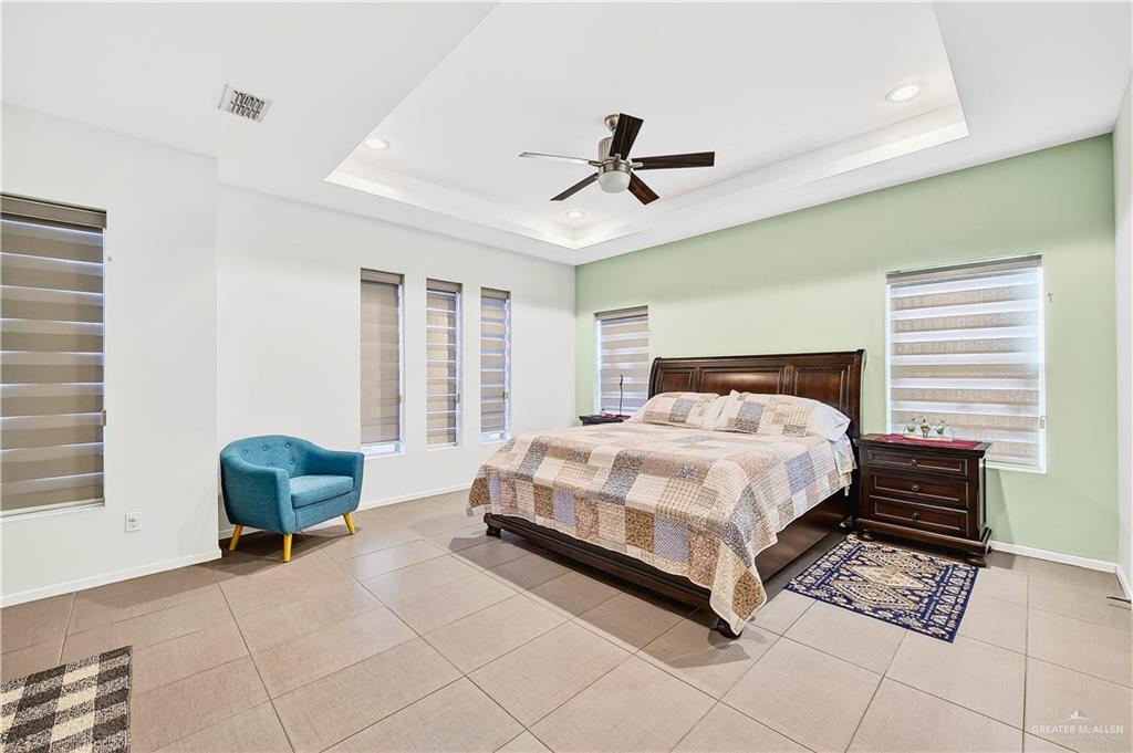 Photo 11 of 1700 Ventura Drive
