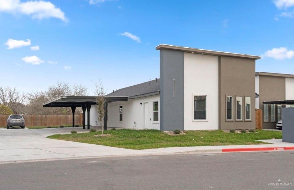 Photo 1 of 2804 #2 Links Drive, Edinburg