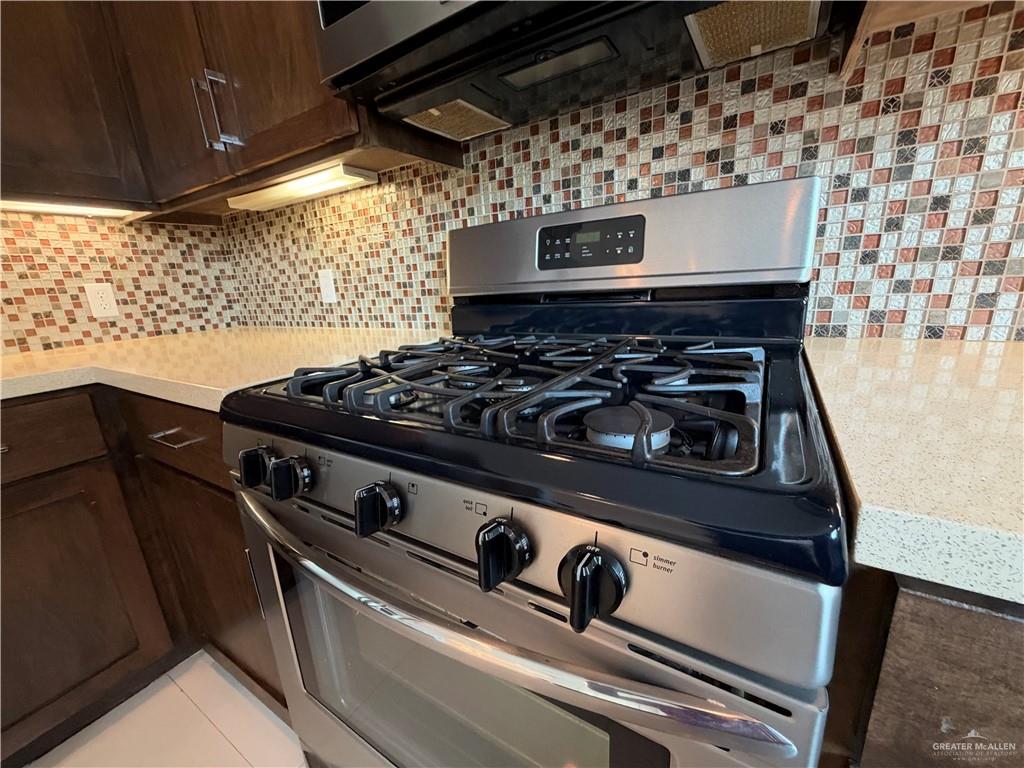 Photo 8 of 213 Ulex Avenue