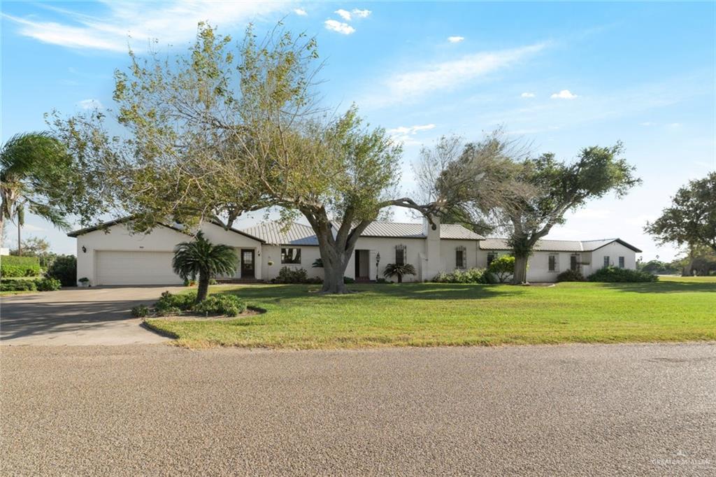 Photo 1 of 1420 Lion Lake Drive, Progreso Lakes