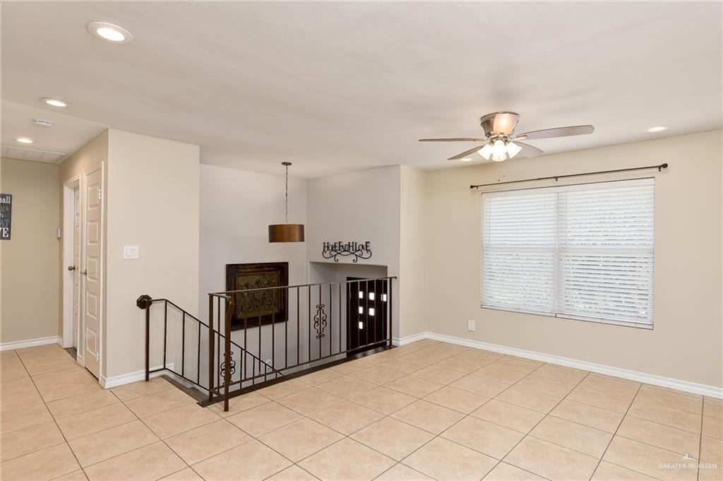 Photo 3 of 2716 27th Lane