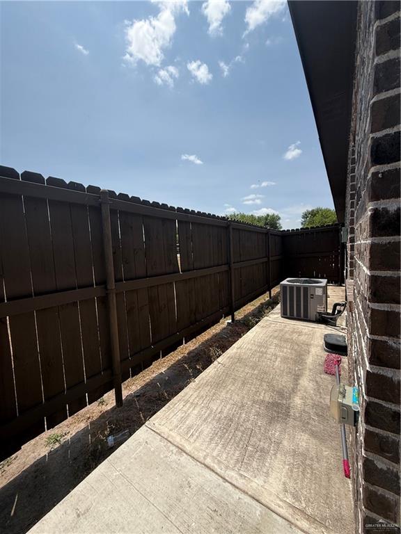 Photo 5 of 6903 Venus Drive #4