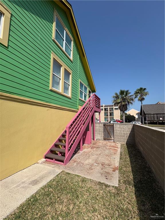 Photo 11 of 129 Esperanza Street
