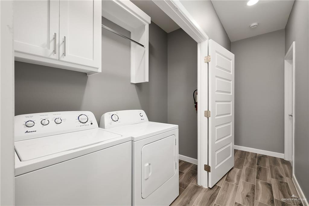 Photo 7 of 1713 Monaco Drive