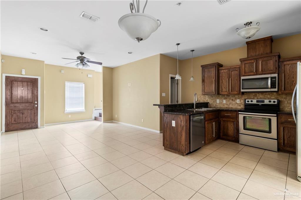 Photo 2 of 3005 L Street #2