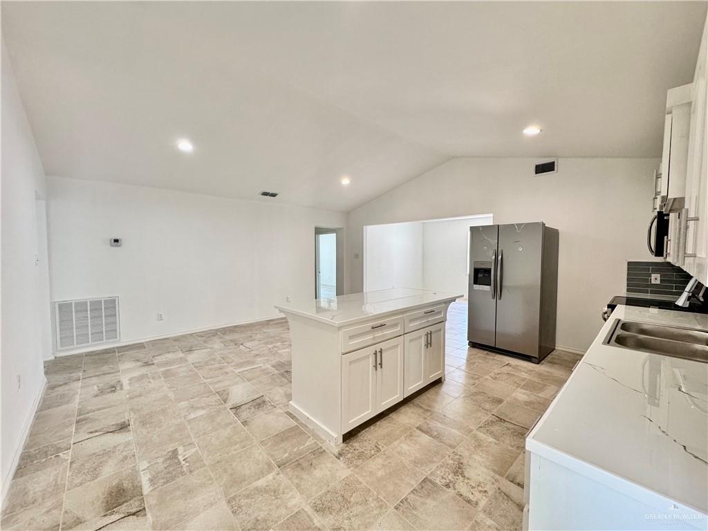 Photo 10 of 106 Aldrin Street