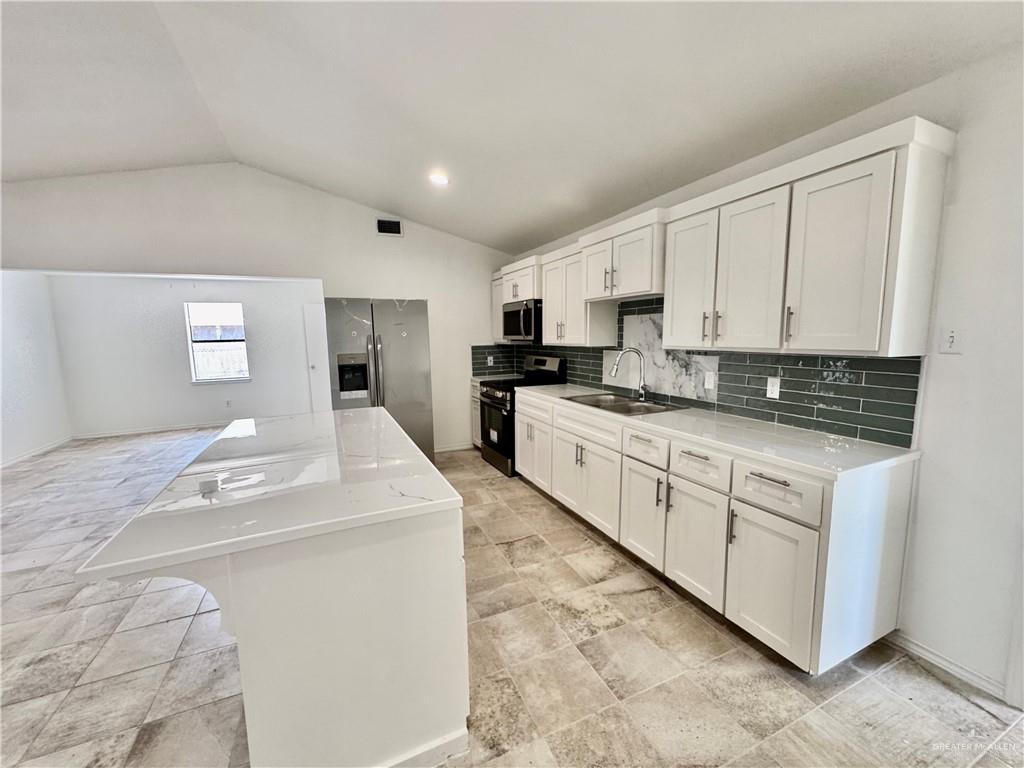 Photo 11 of 106 Aldrin Street