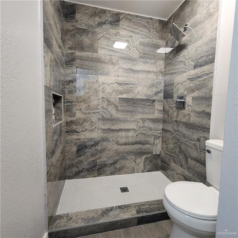 Photo 19 of 421 Casiano Street