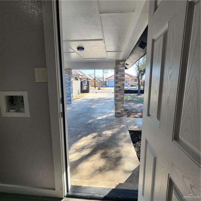 Photo 29 of 421 Casiano Street
