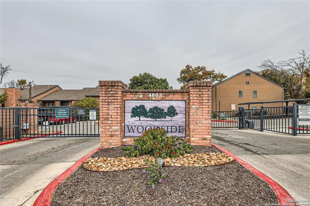 Photo 13 of 4803 Hamilton Wolfe Road #106