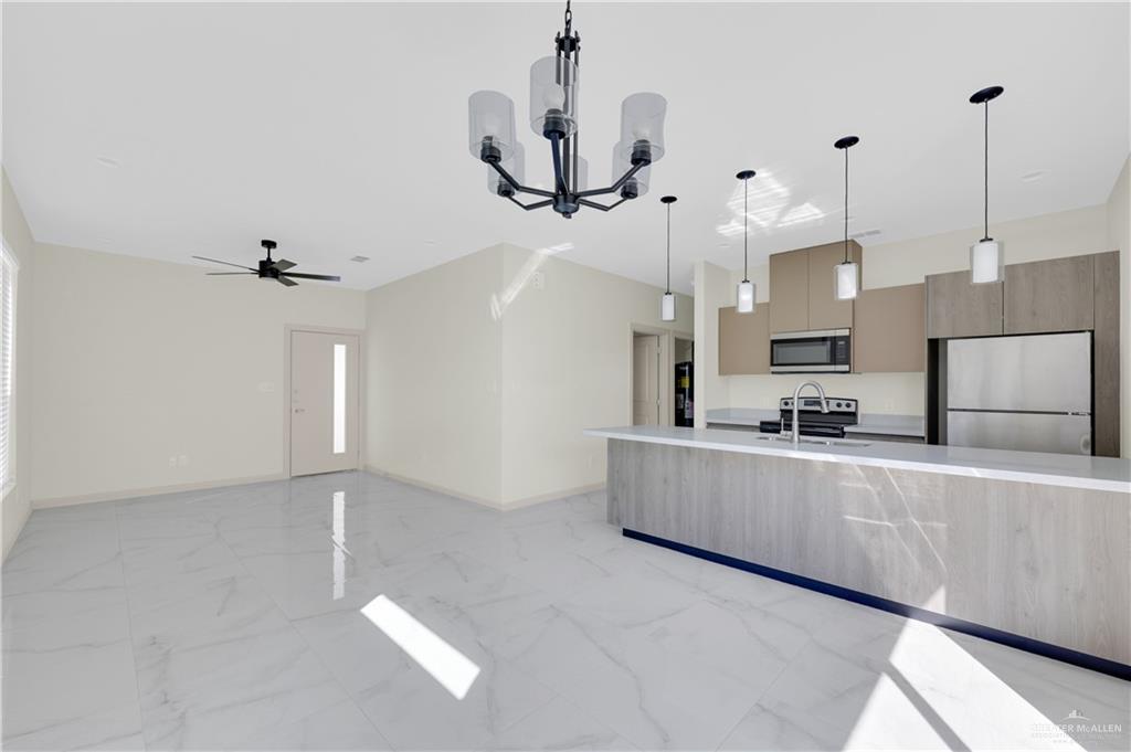 Photo 6 of 1901 Violet Drive #3
