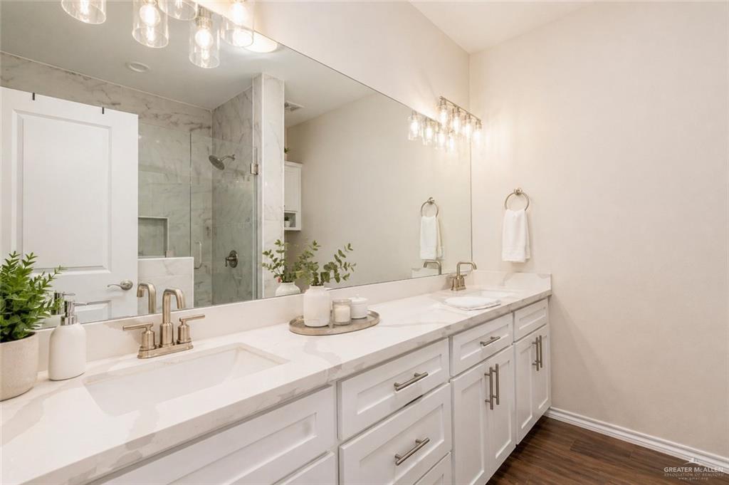 Photo 11 of 4212 Xenops Avenue