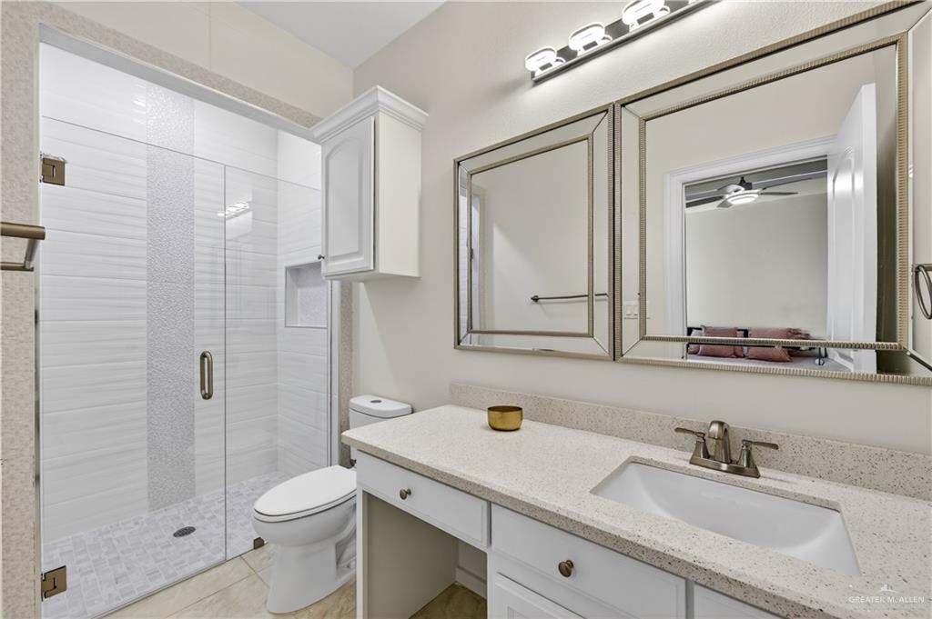 Photo 13 of 3301 Barkley Street