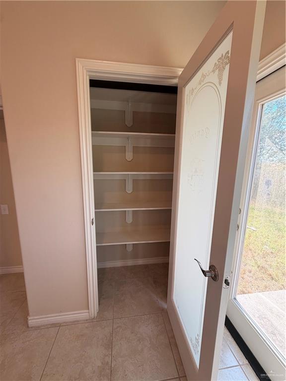 Photo 11 of 2213 Mulberry Drive