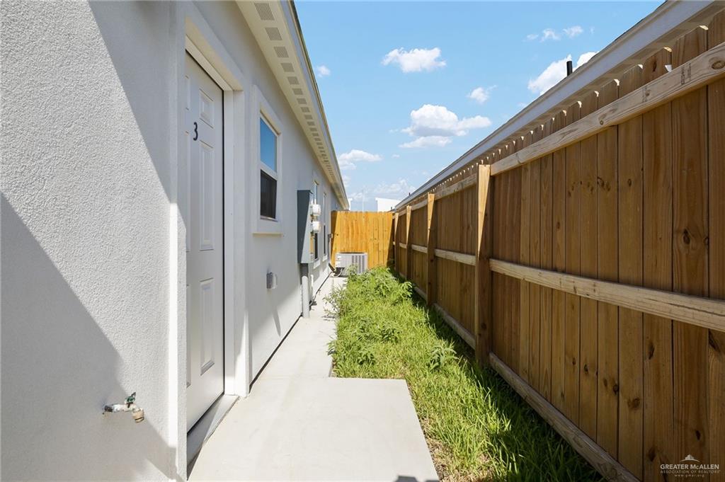 Photo 18 of 609 Onyx Avenue #3