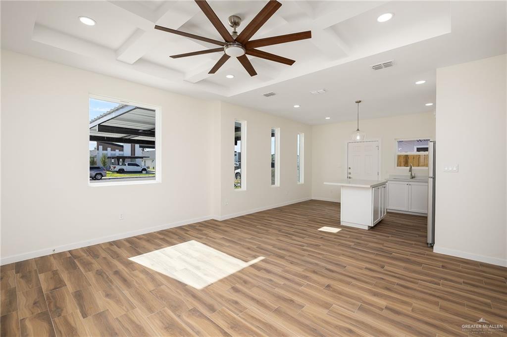 Photo 5 of 609 Onyx Avenue #3