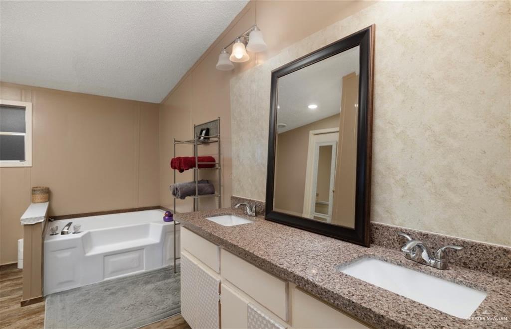 Photo 7 of 9231 Solana Drive