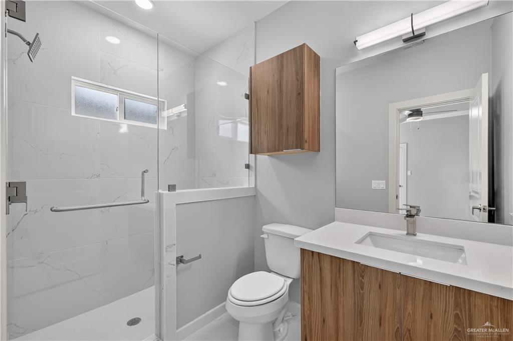 Photo 11 of 719 Coves Lane #4