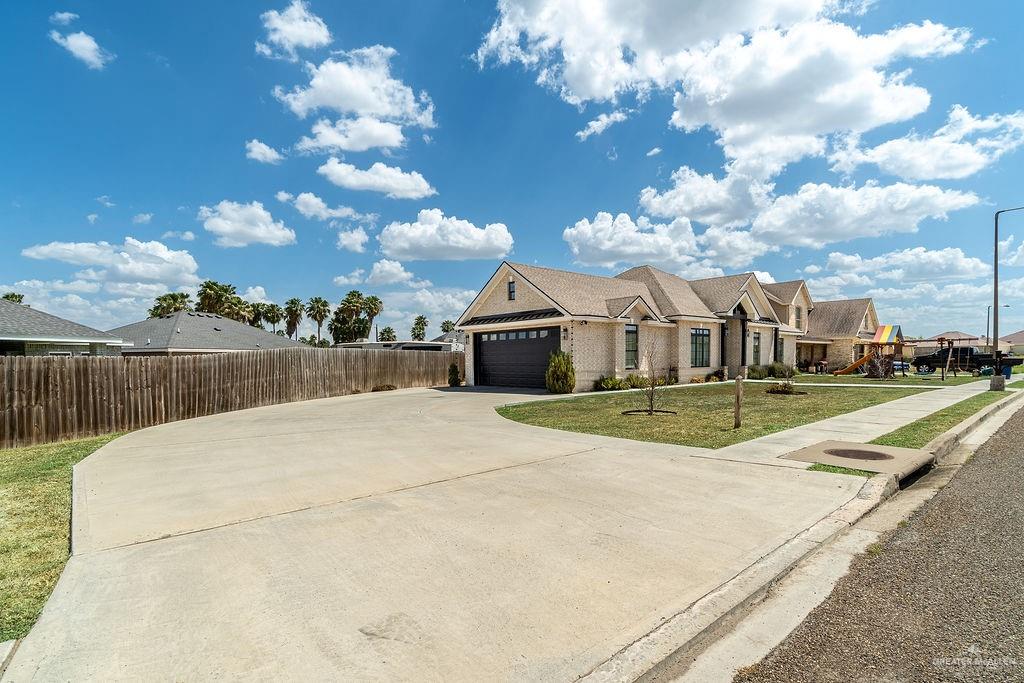 Photo 4 of 501 Palm Shores Drive