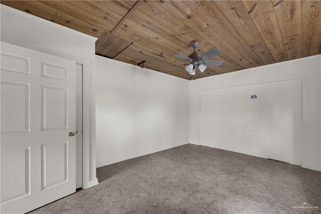 Photo 10 of 704 Beech Avenue