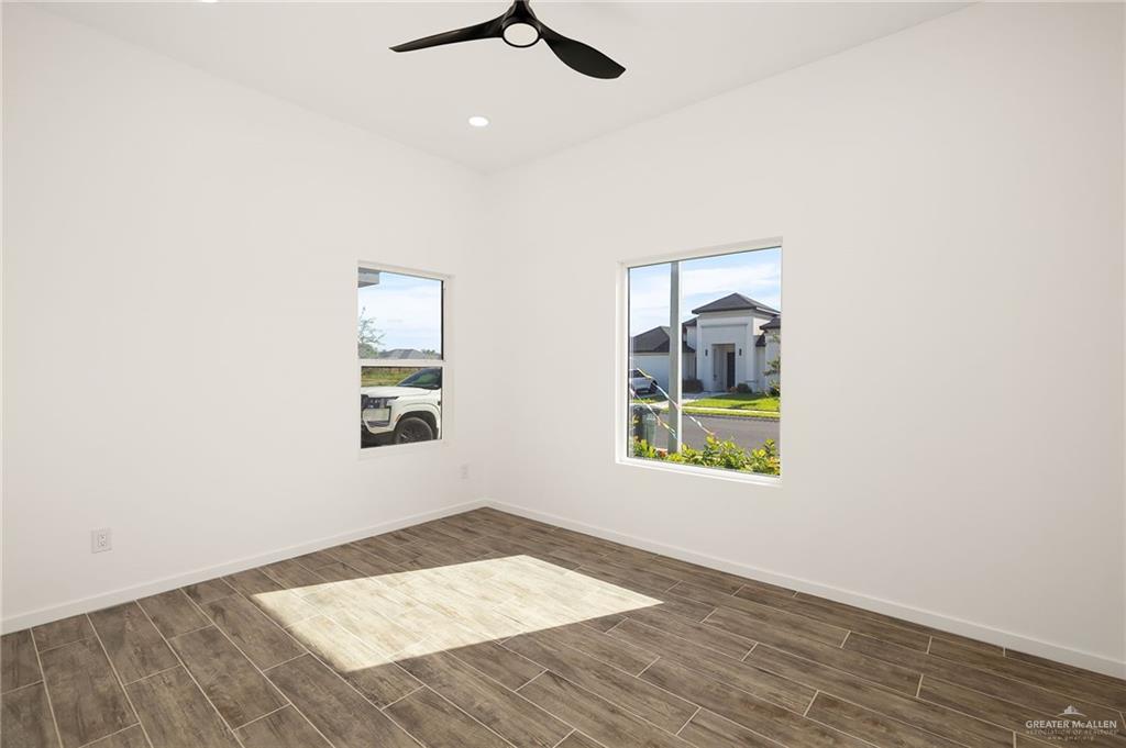 Photo 11 of 2908 Arboledas Drive