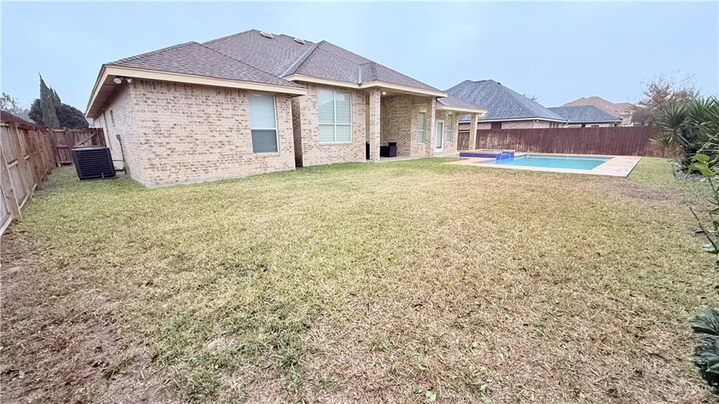 Photo 18 of 2416 Nicole Drive