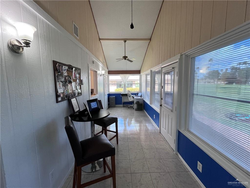 Photo 11 of 840 Santa Anna Drive