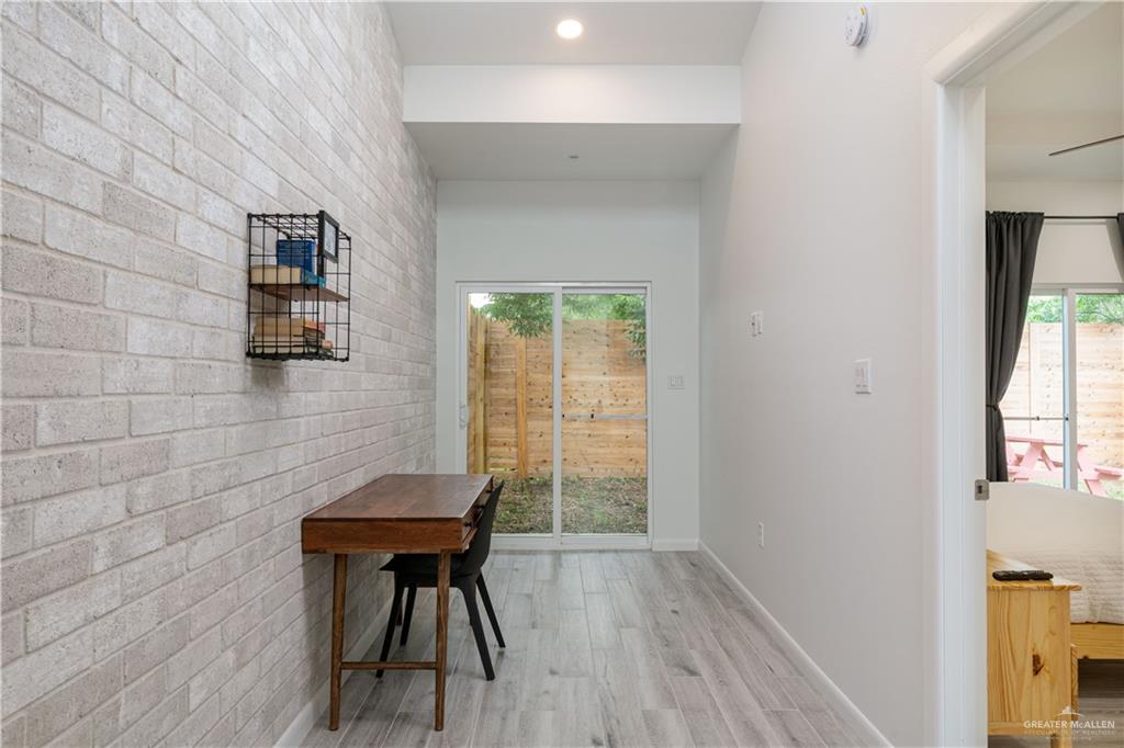 Photo 11 of 205 Cynthia Street