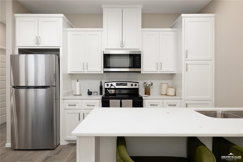 Photo 6 of 2704 Harrison Avenue #3