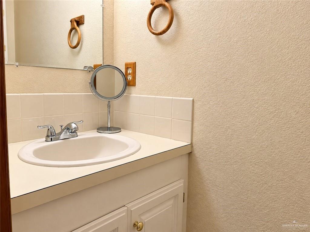 Photo 14 of 519 Sagittarius Street