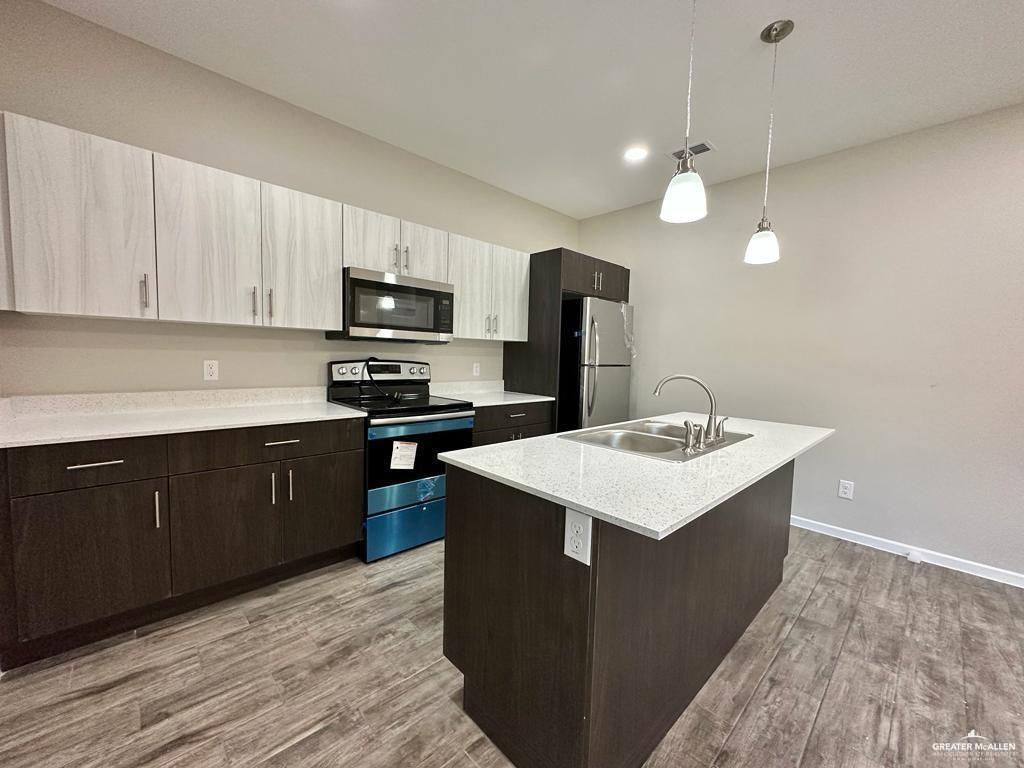 Photo 7 of 810 Starr Street