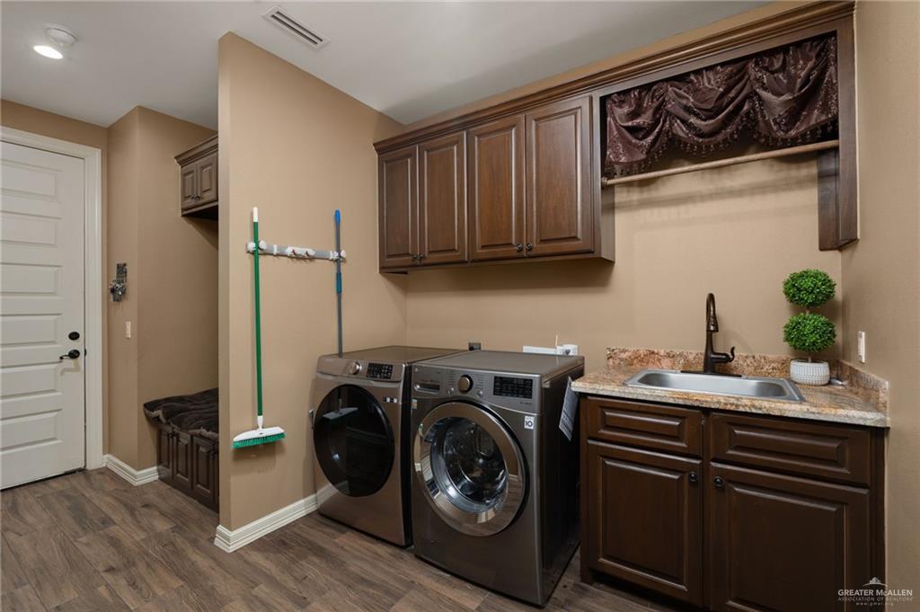 Photo 13 of 3003 Ptj Drive