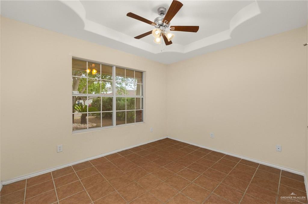 Photo 13 of 4716 Xanthisma Avenue