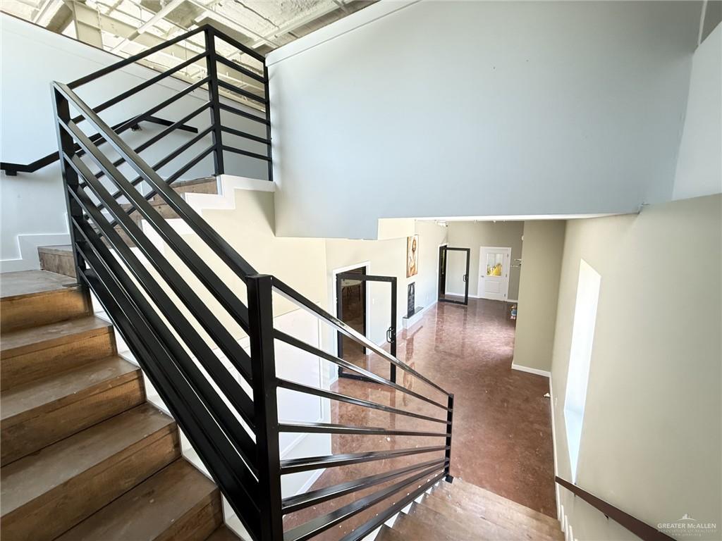 Photo 9 of 200 Cano Street