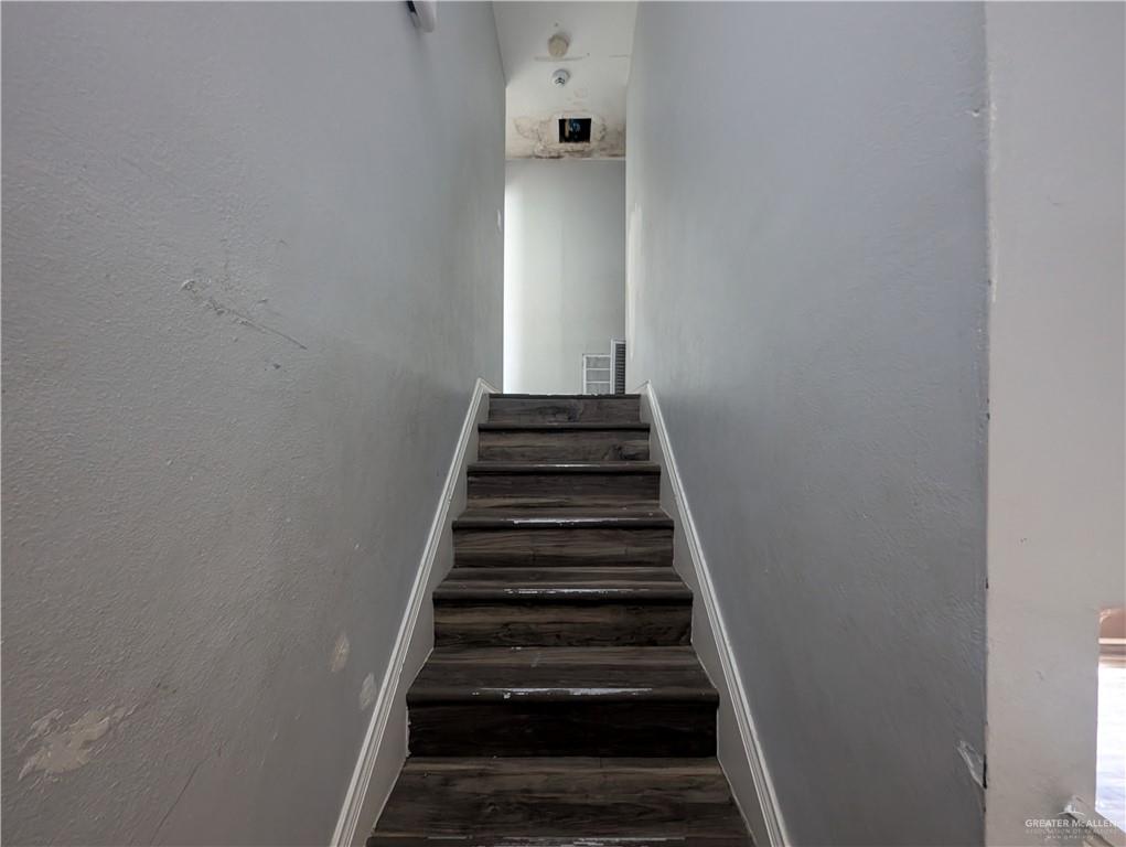 Photo 8 of 1107 34th Drive