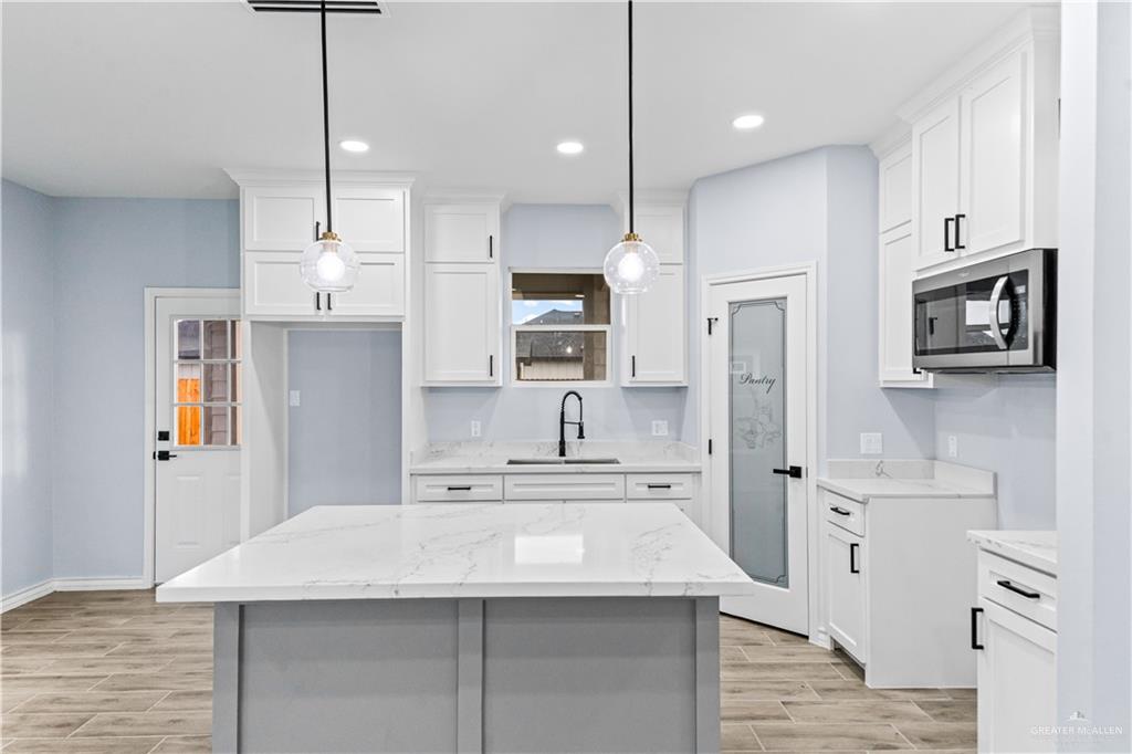 Photo 6 of 3556 Las Brisas Street