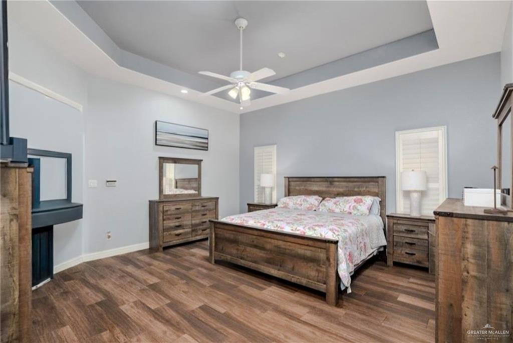 Photo 10 of 2513 Kings Drive