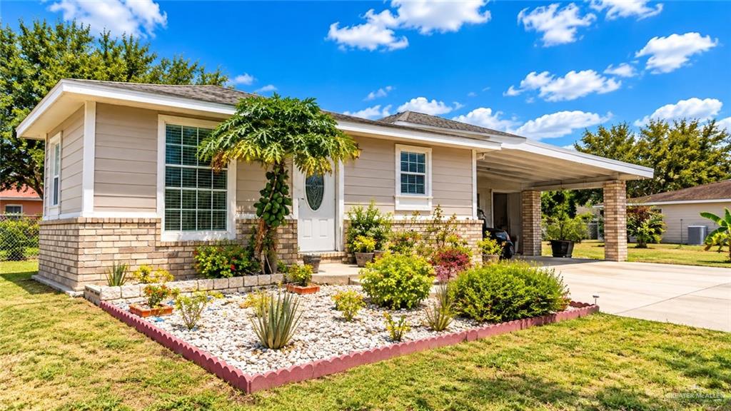 Photo 2 of 8020 Iturbide Street