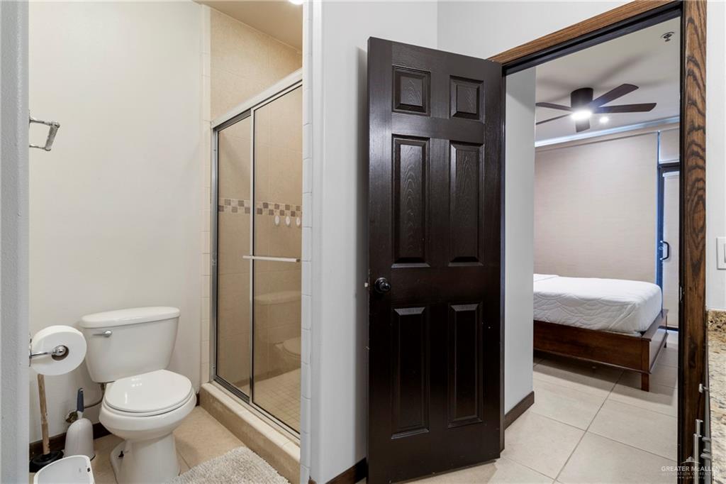 Photo 14 of 813 Travis Street #419