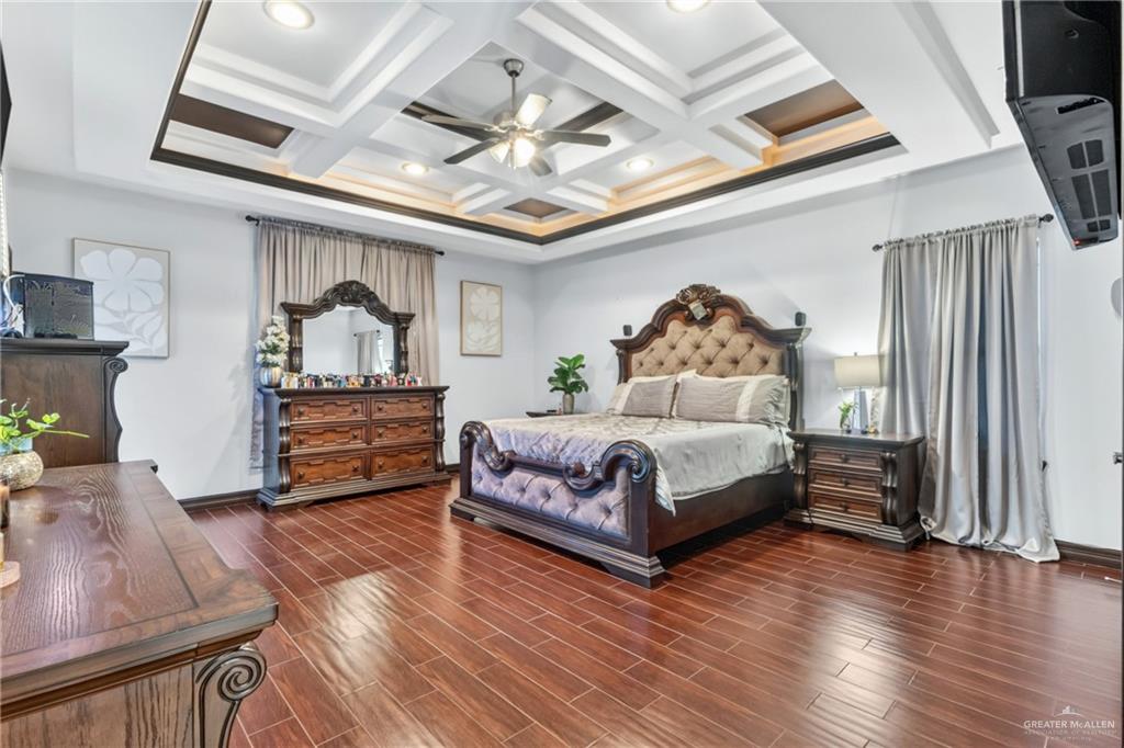 Photo 9 of 5403 Mauritius Lane