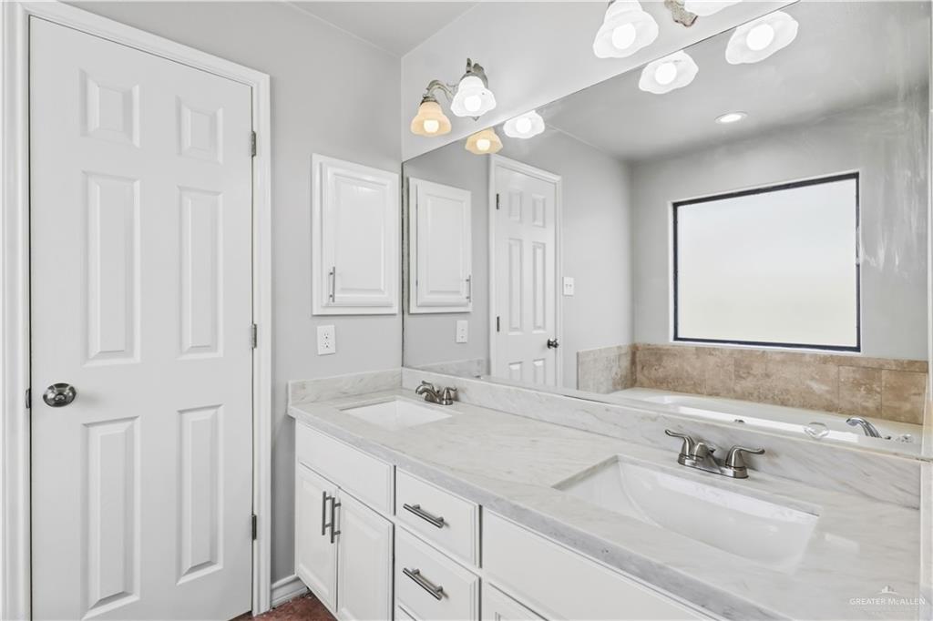 Photo 14 of 6202 Santa Lucia Drive