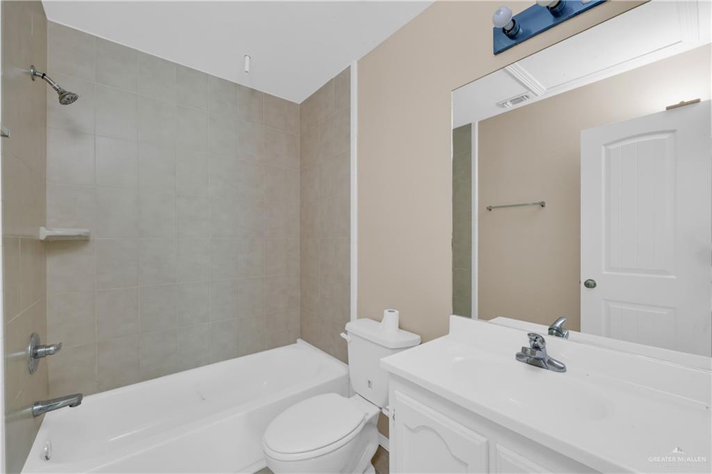 Photo 11 of 1607 Omni Avenue #3