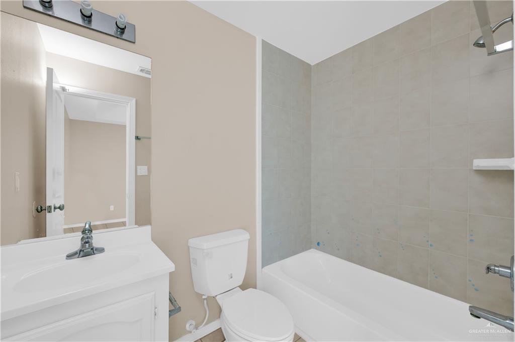 Photo 13 of 1607 Omni Avenue #3