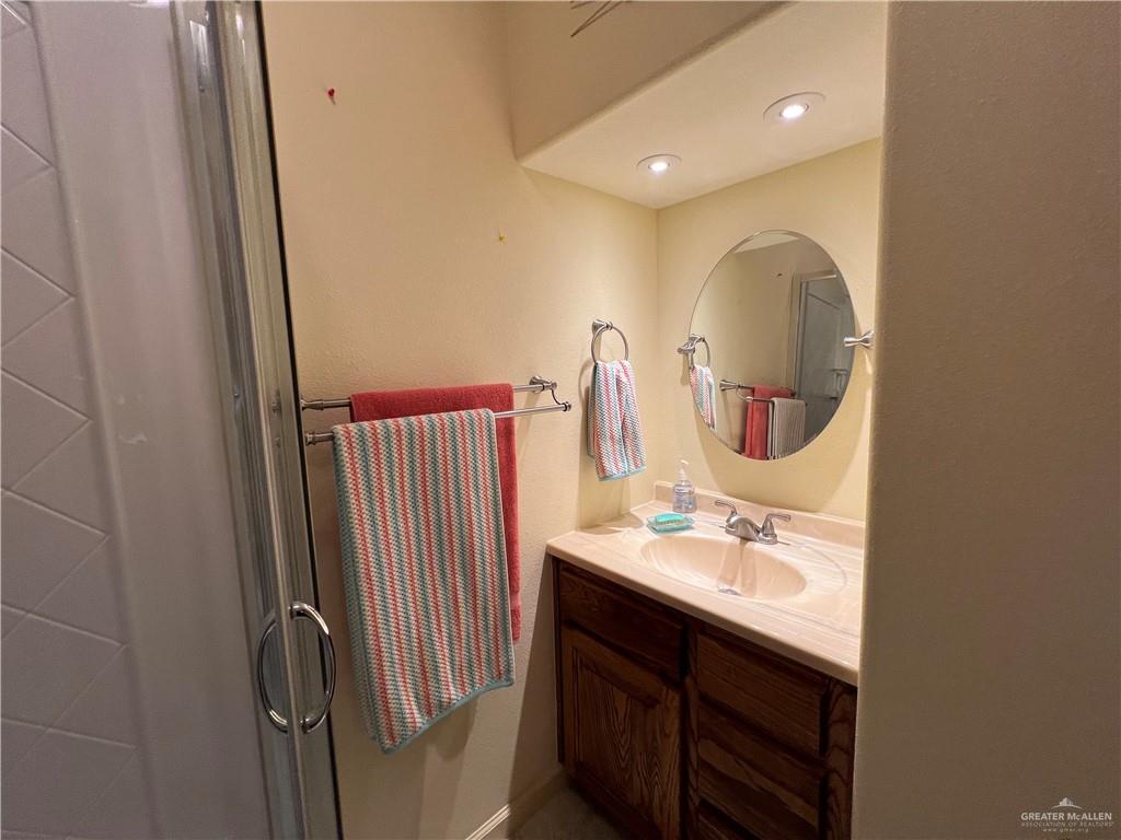 Photo 10 of 2082 Carmona East Street