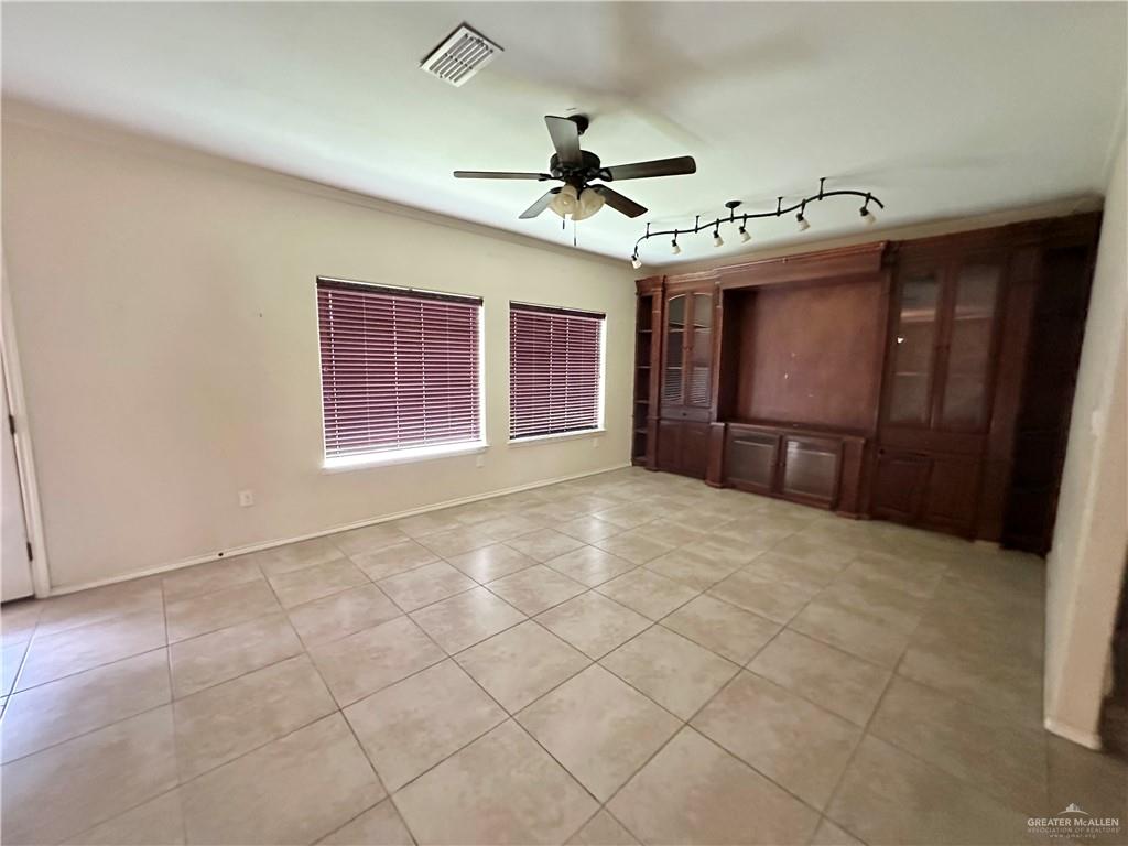 Photo 3 of 2203 Bald Cypress Drive